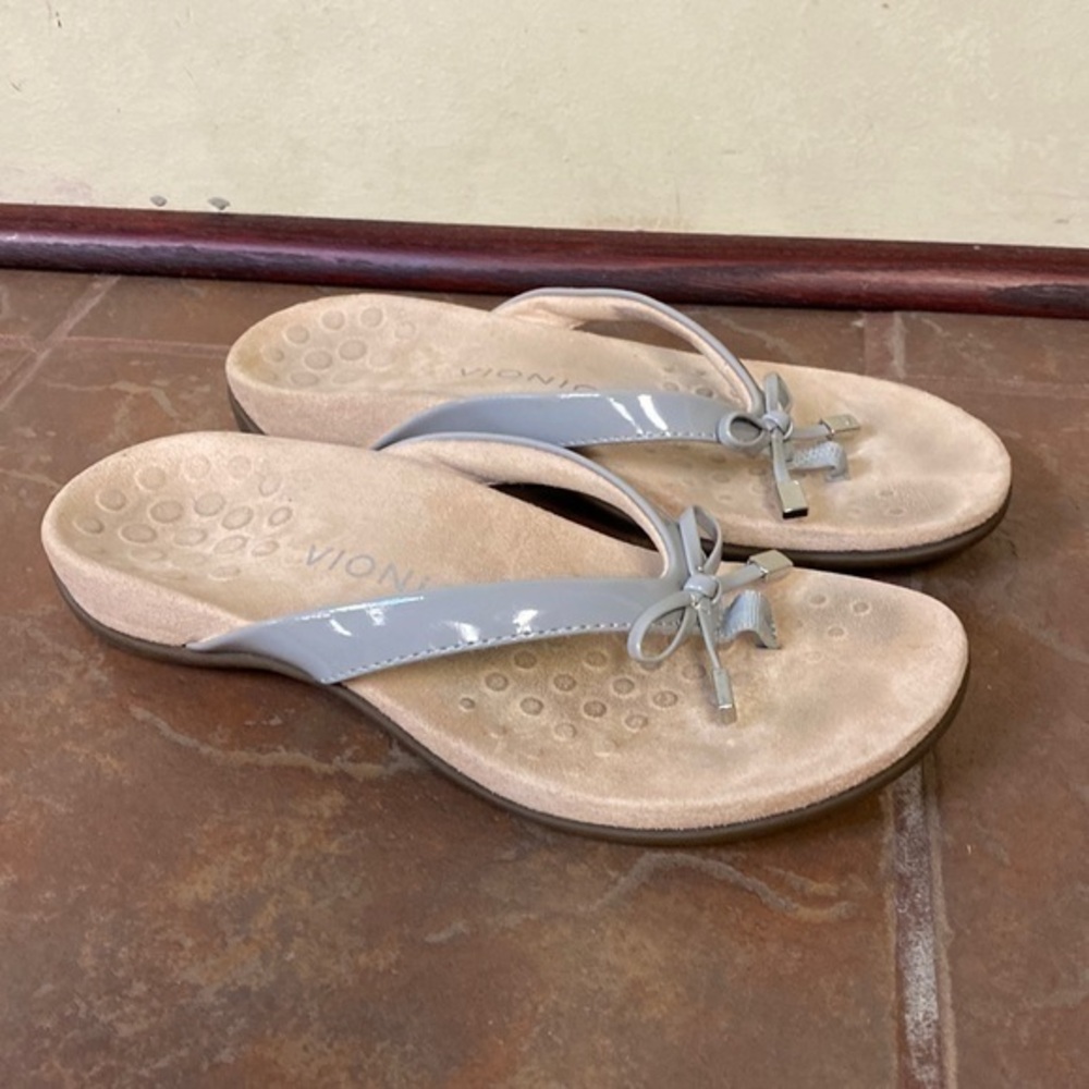 Vionic Taupe Sandals with Bow Detail
